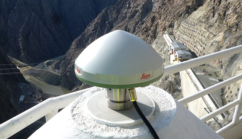 Leica GNSS Referans İstasyonları